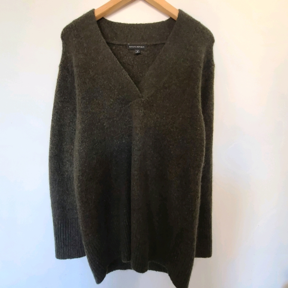Banana Republic Sweater